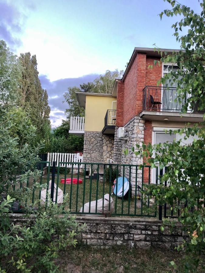 Crystal Spas Apartman-Balaton Zamardi Bagian luar foto