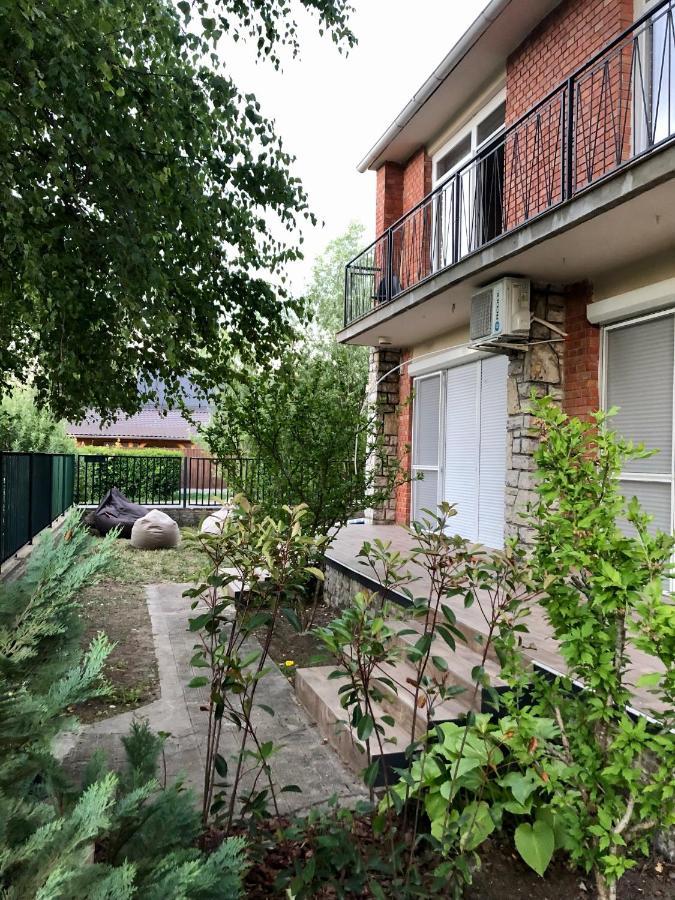 Crystal Spas Apartman-Balaton Zamardi Bagian luar foto