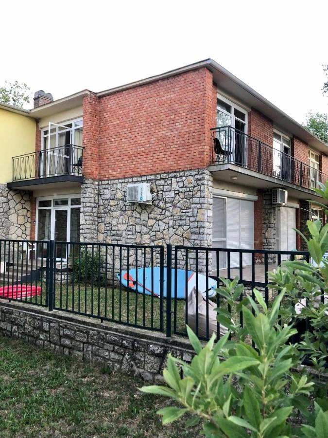 Crystal Spas Apartman-Balaton Zamardi Bagian luar foto