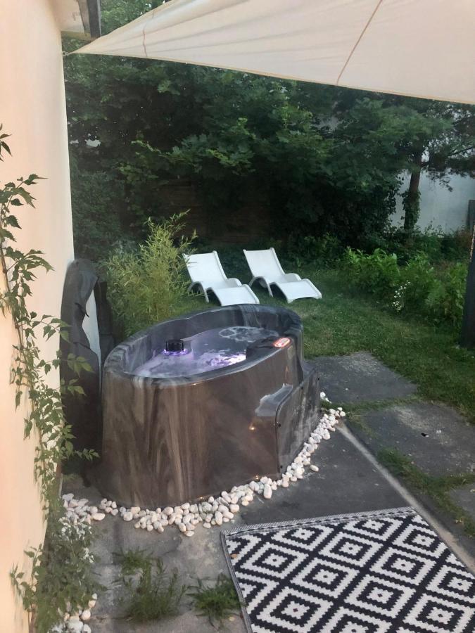 Crystal Spas Apartman-Balaton Zamardi Bagian luar foto