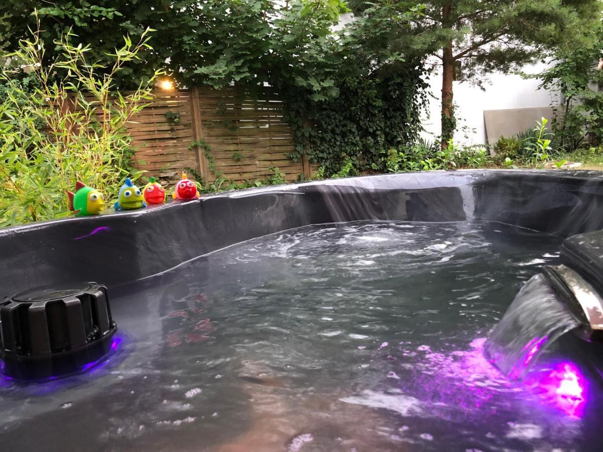 Crystal Spas Apartman-Balaton Zamardi Bagian luar foto
